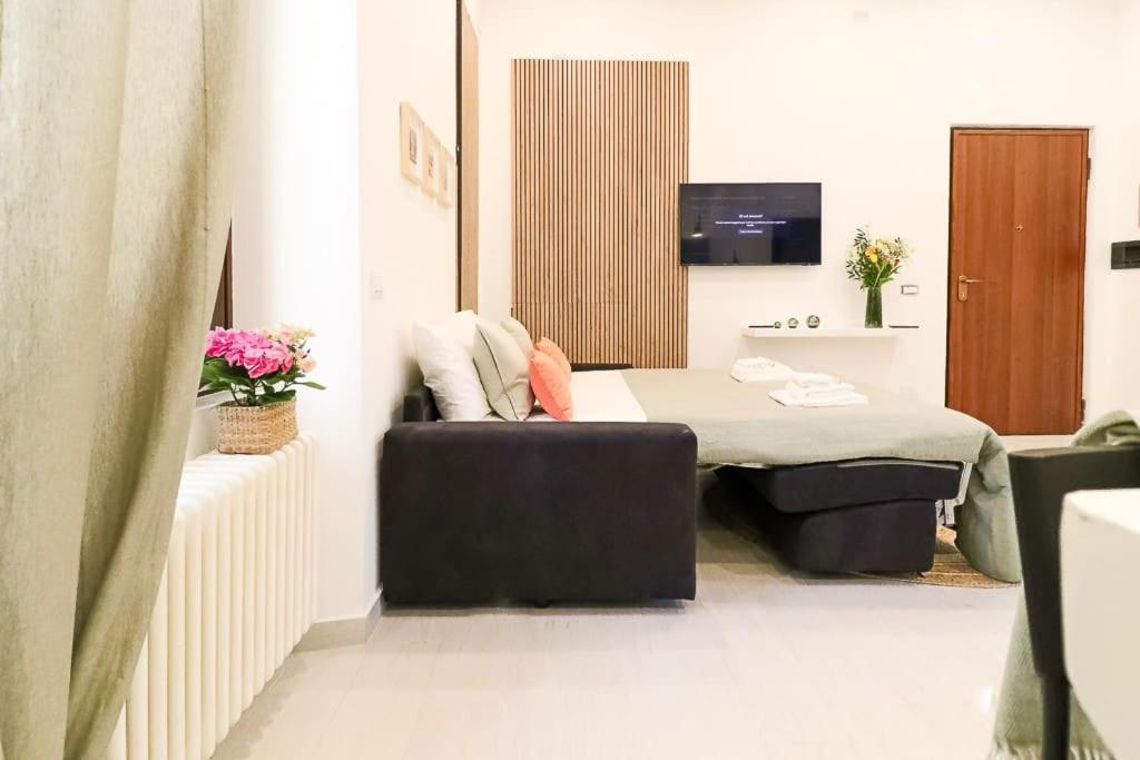 New Private Apt In Como A-C Self Check-In Екстериор снимка