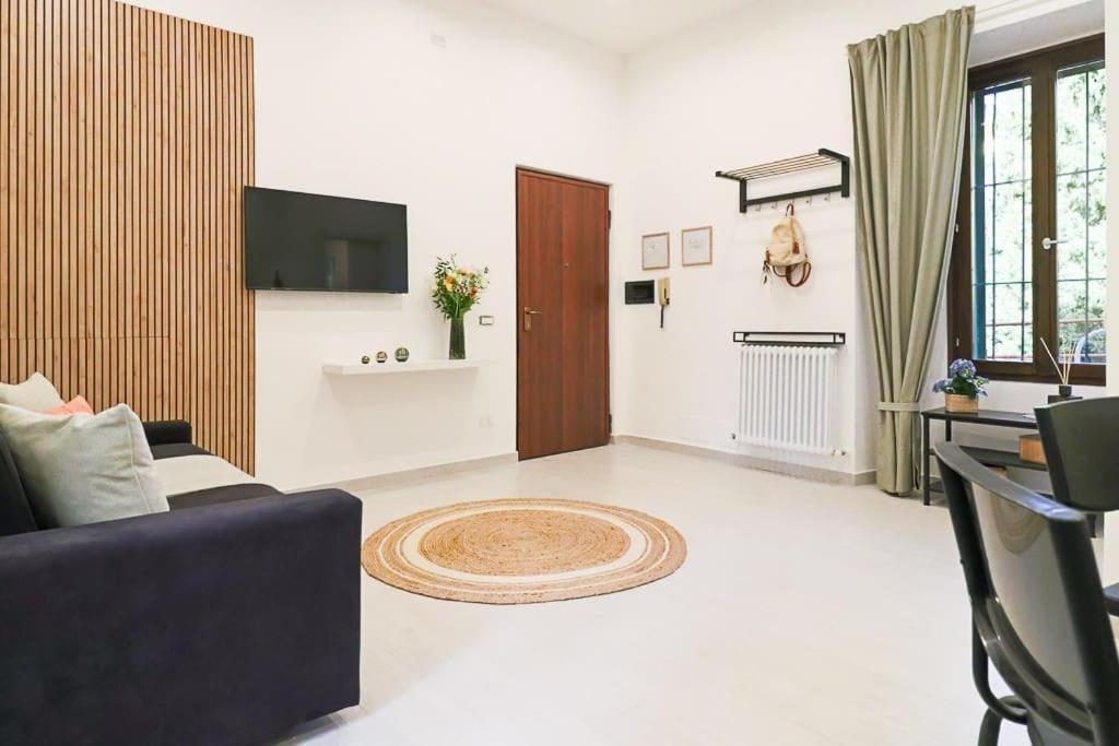New Private Apt In Como A-C Self Check-In Екстериор снимка