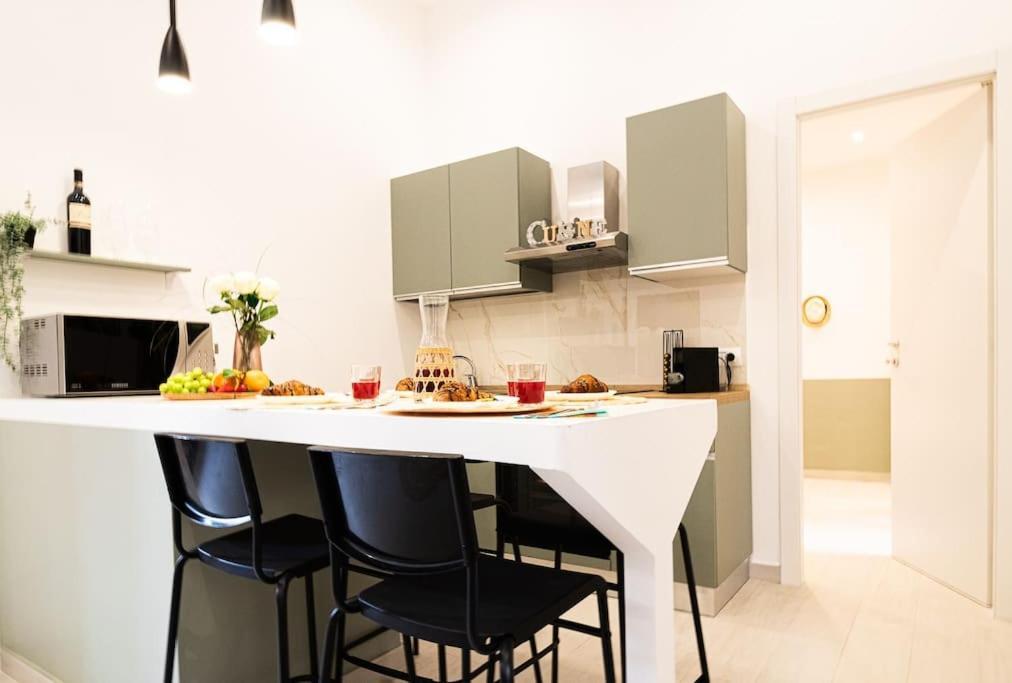 New Private Apt In Como A-C Self Check-In Екстериор снимка