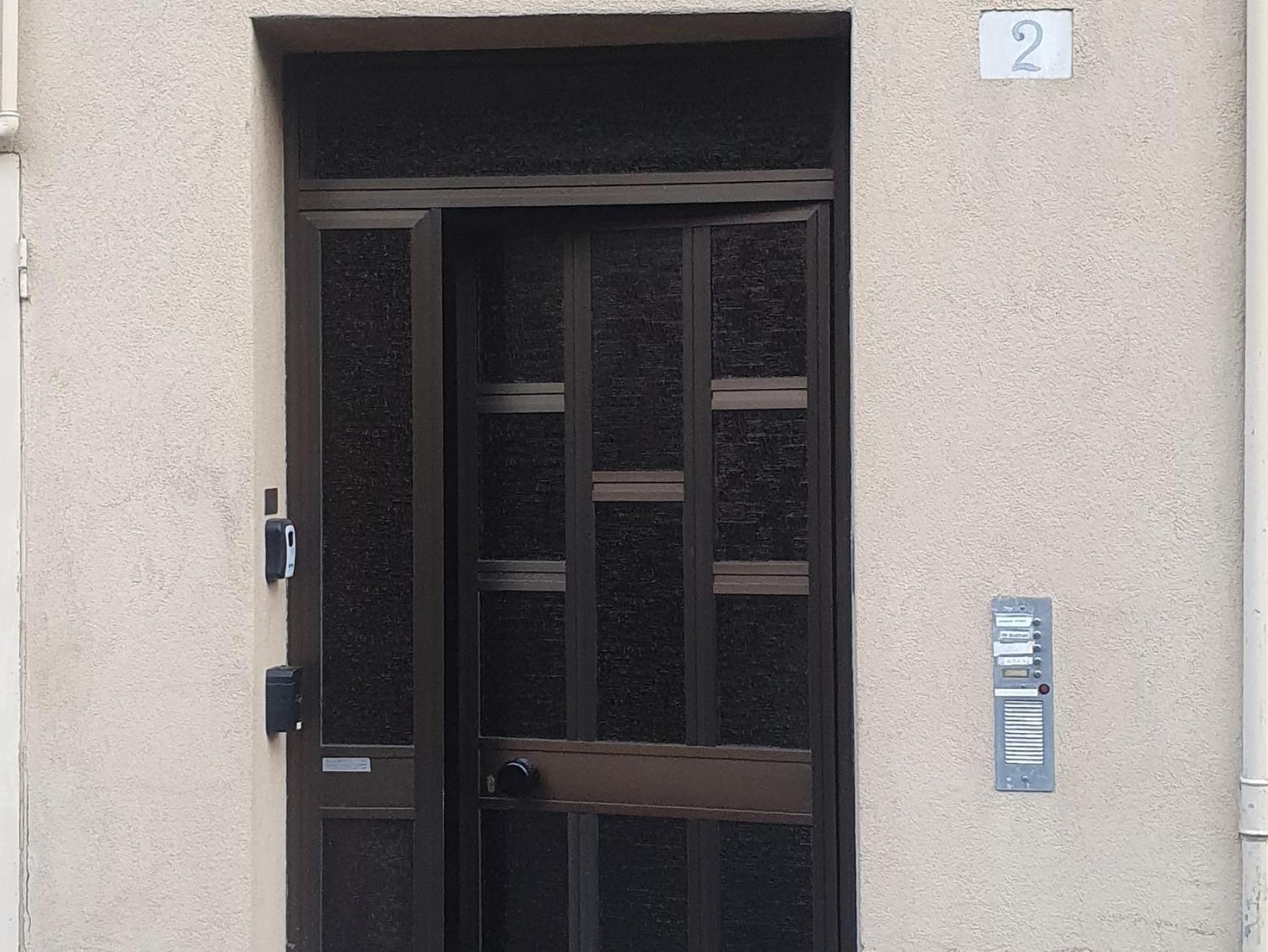 New Private Apt In Como A-C Self Check-In Екстериор снимка